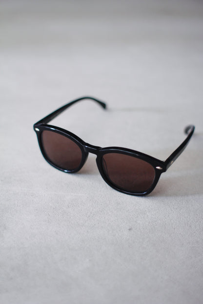 MALU (Black with Light Brown Lenses)