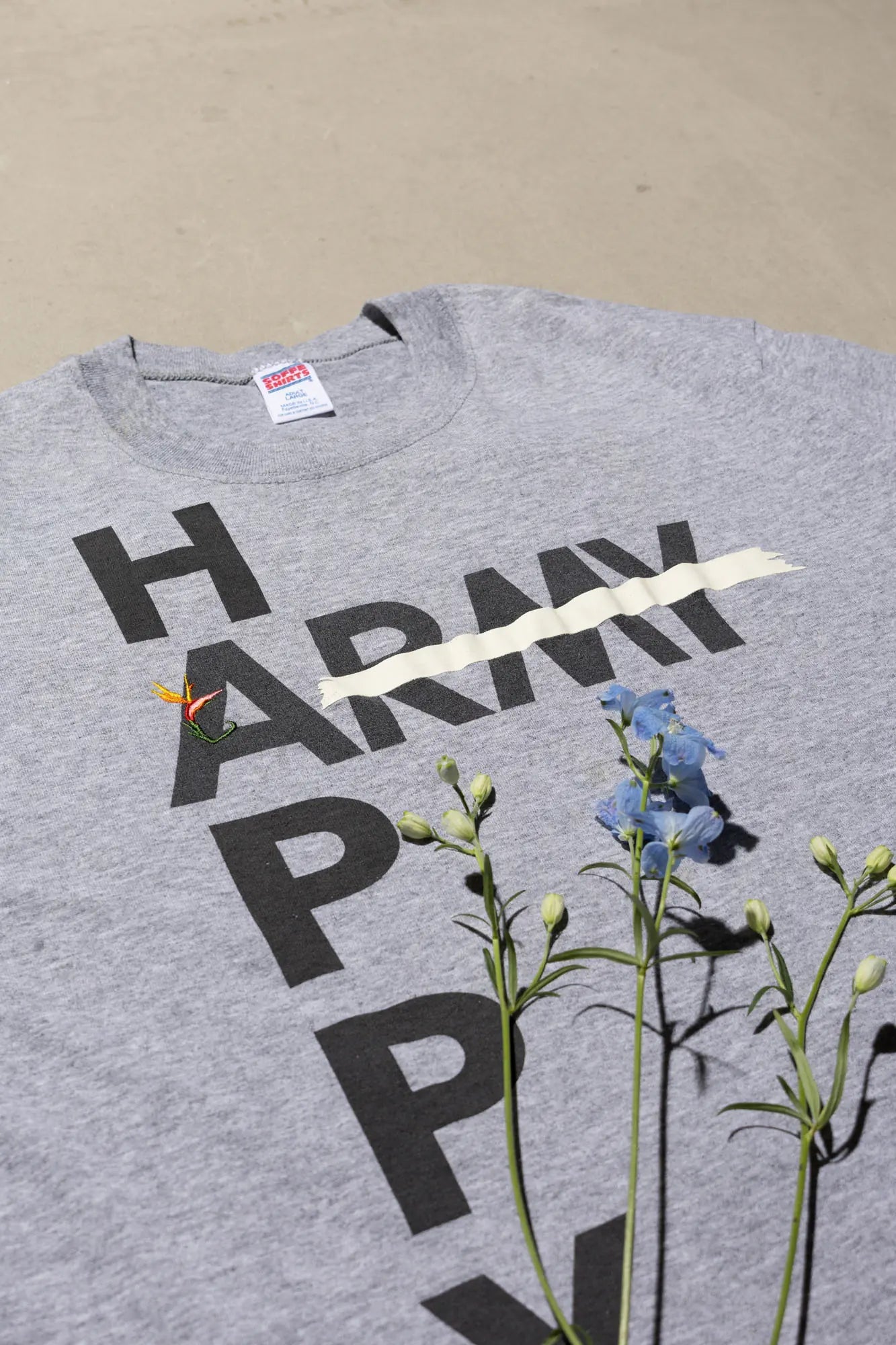 HAPPY Tee