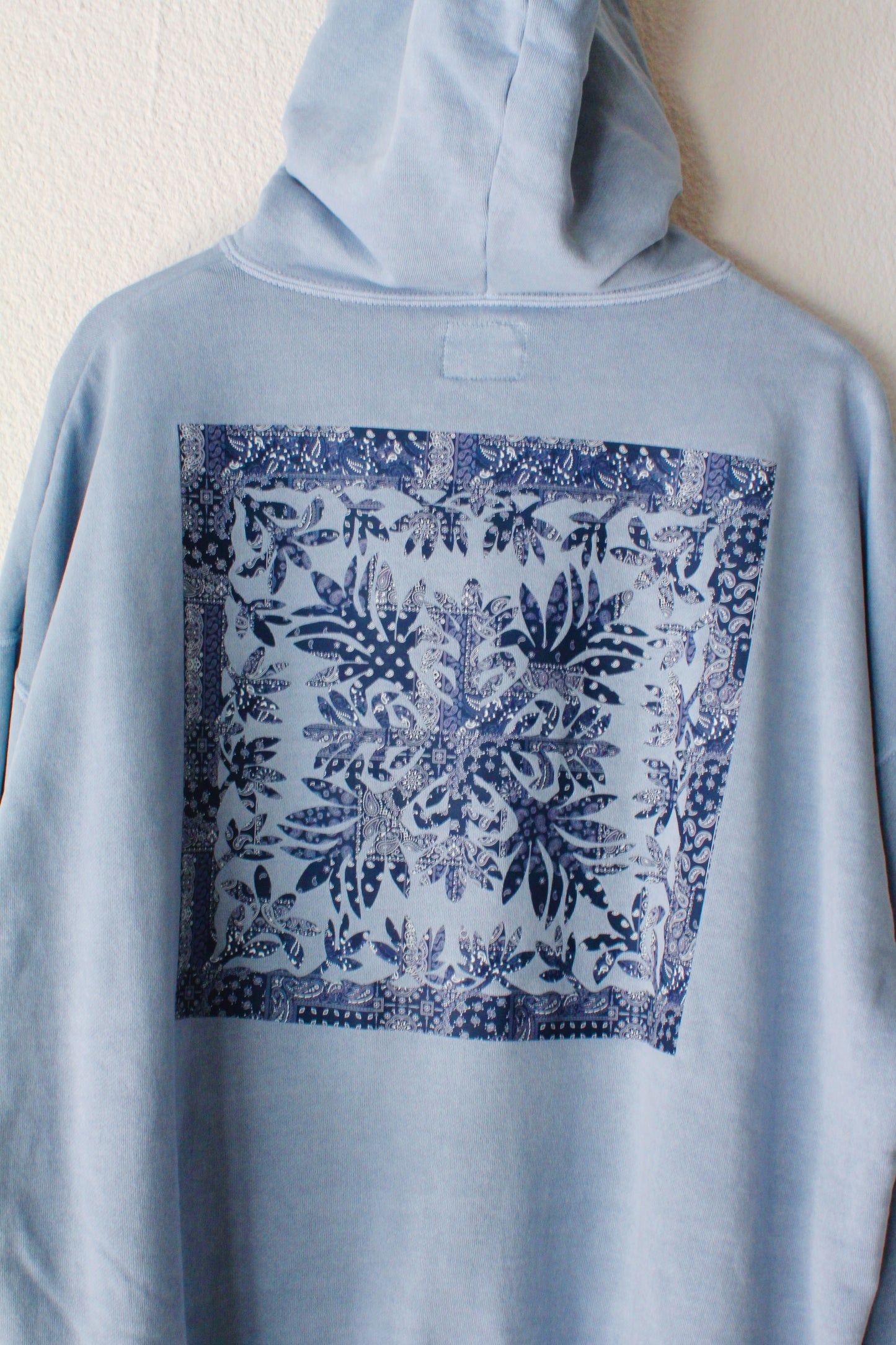 Pigment P/O Hoodie(Ti Leaf Paisley)