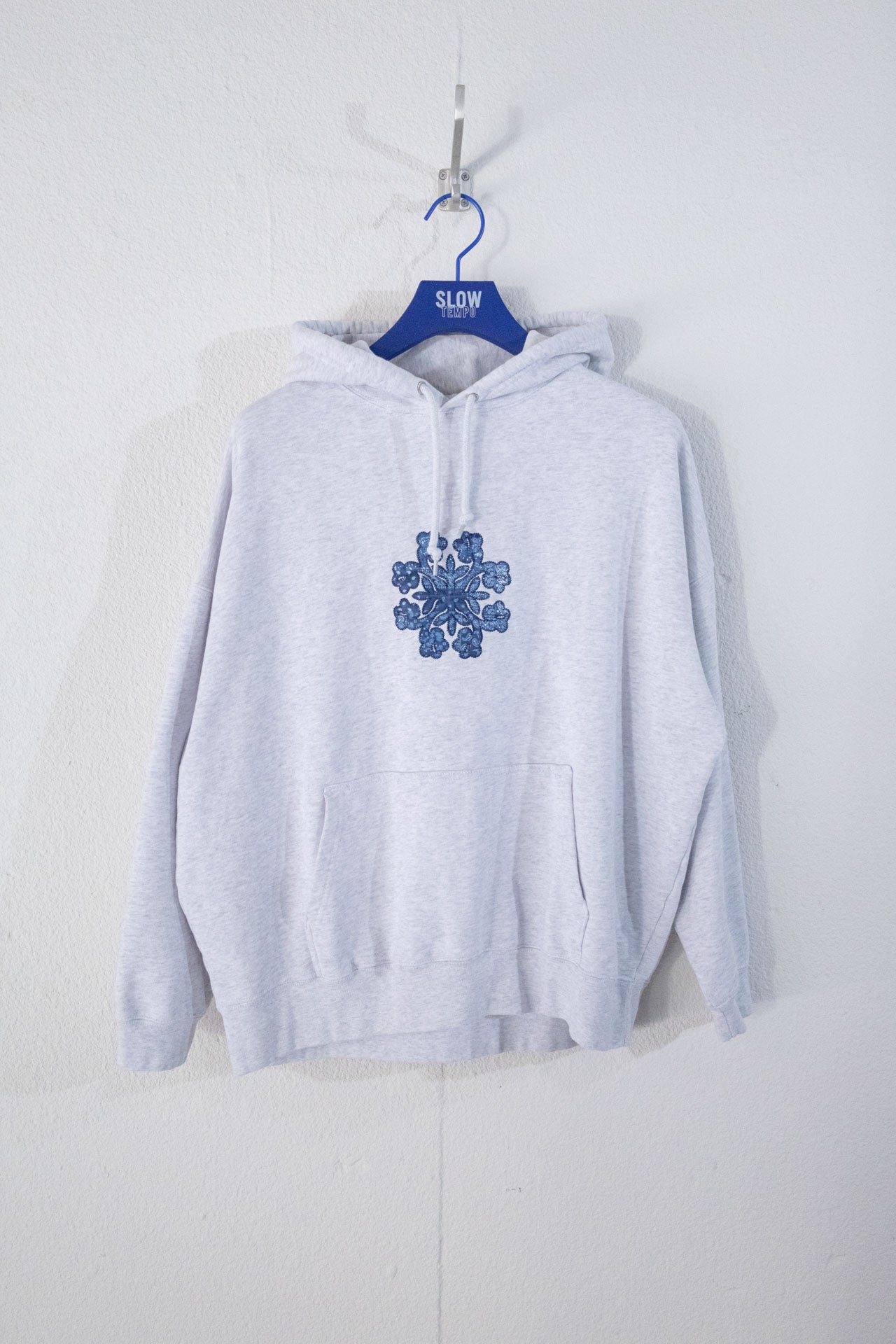 Washed P/O Hoodie(Hibiscus Applique) – SLOW TEMPO