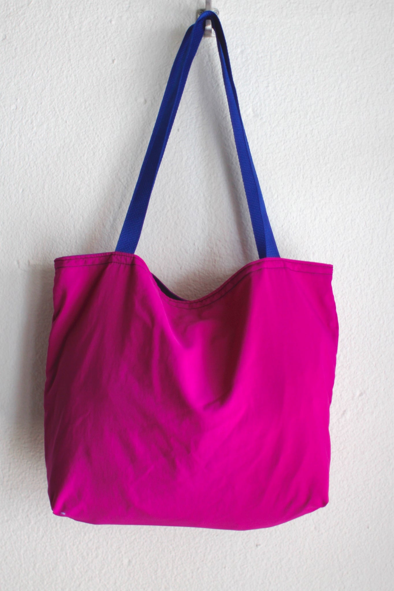 ATMOSPHERE SHOPPING TOTE