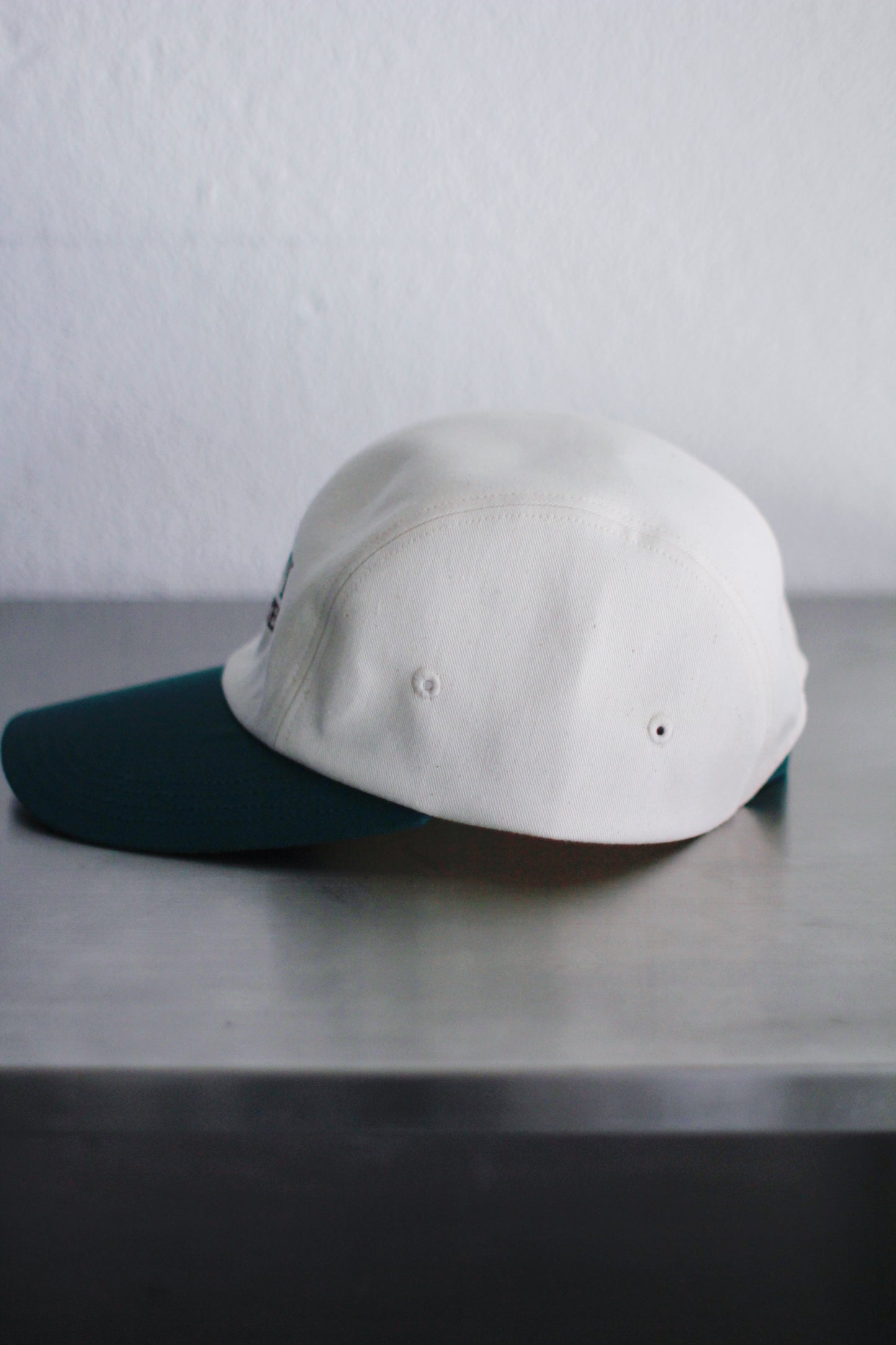 Newport 4Panel Cap/Two-tone coler