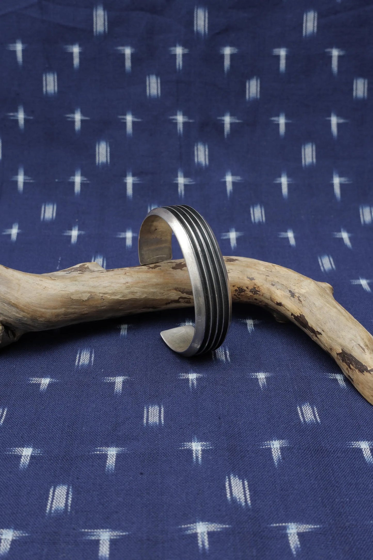 Indian jewellery Tom Leuis bangle