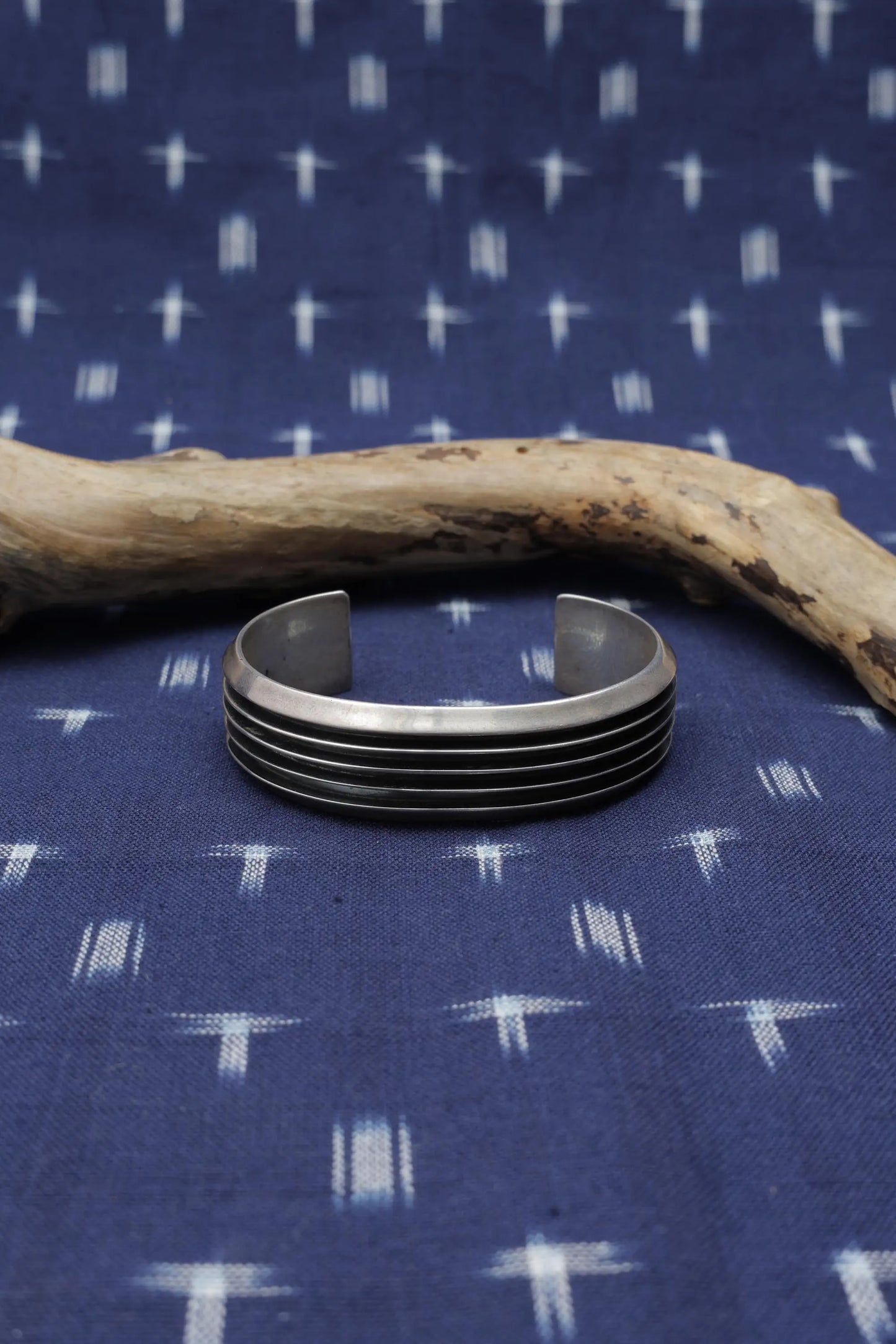 Indian jewellery Tom Leuis bangle