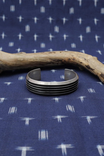 Indian jewellery Tom Leuis bangle