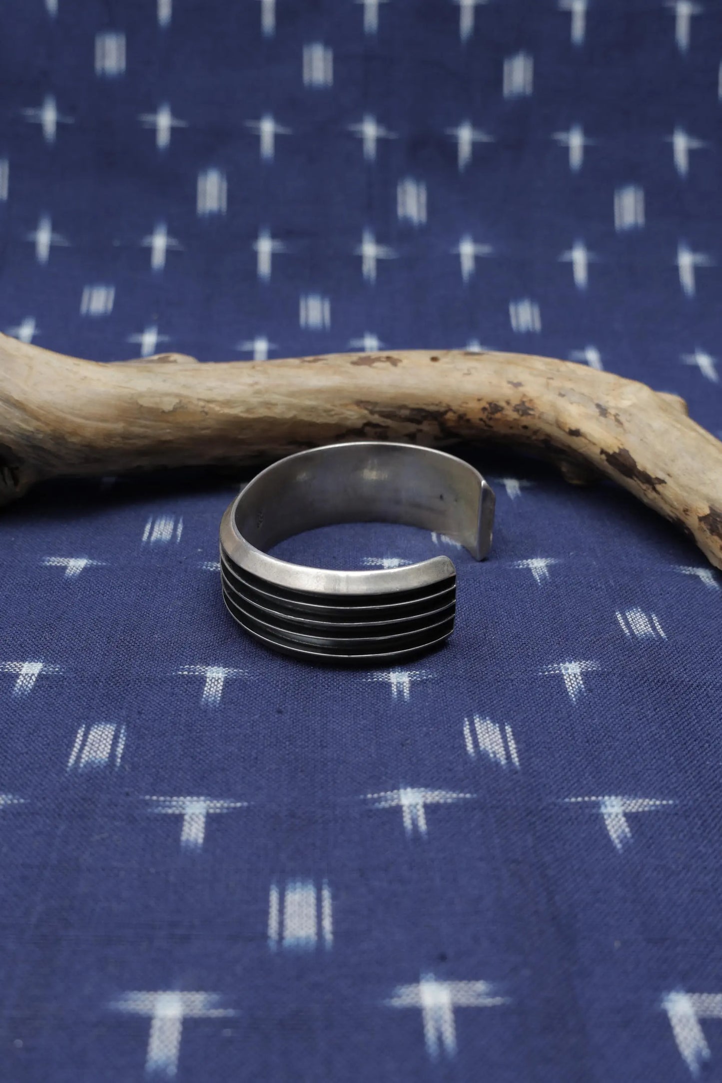 Indian jewellery Tom Leuis bangle