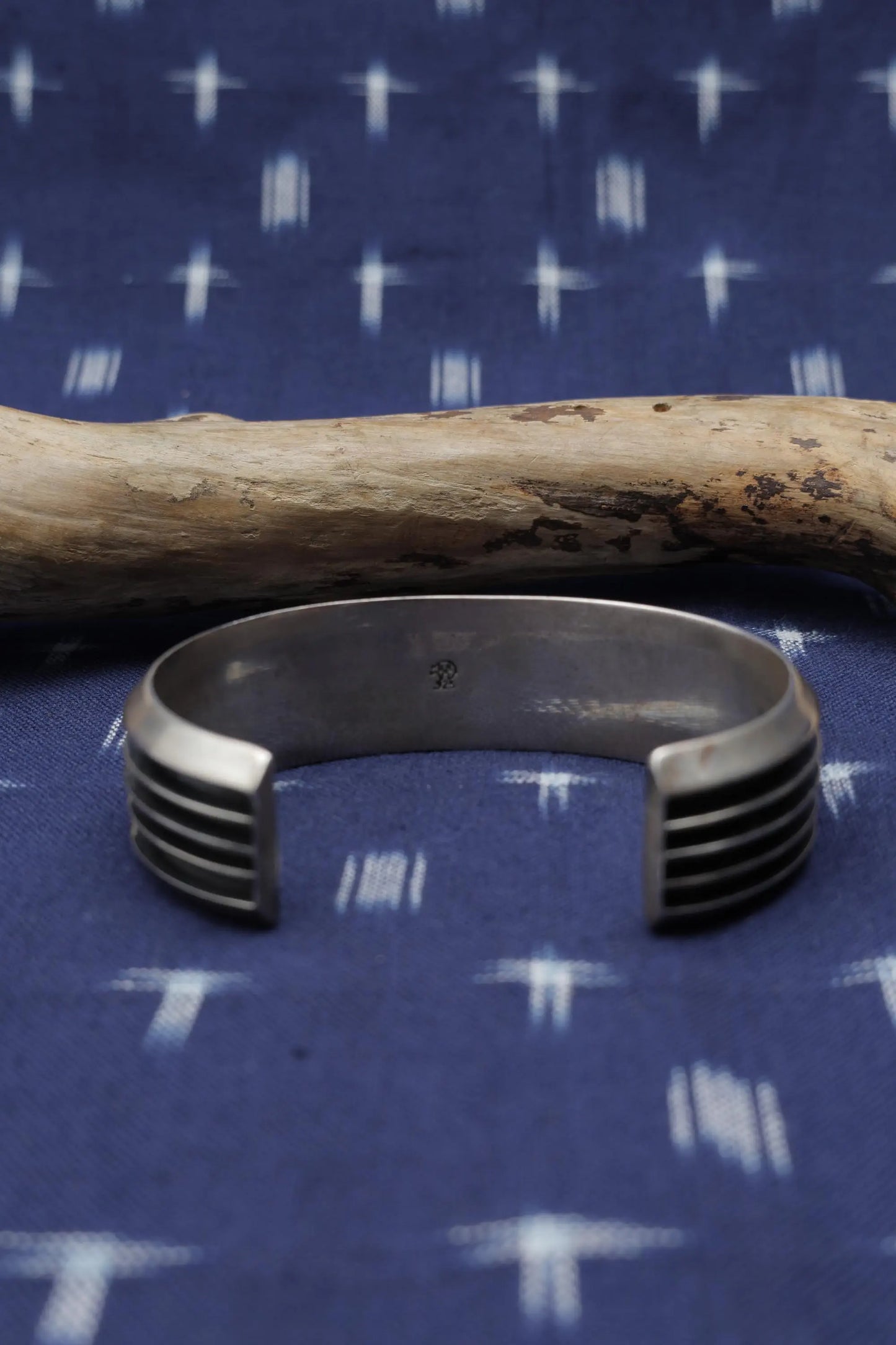 Indian jewellery Tom Leuis bangle